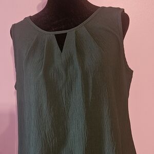 Elegant Sleeveless Green Blouse